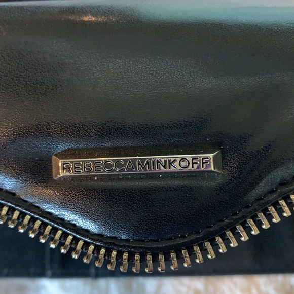 Rebecca Minkoff Magnetic Floral Iphone Clutch Case - Picture 8 of 13